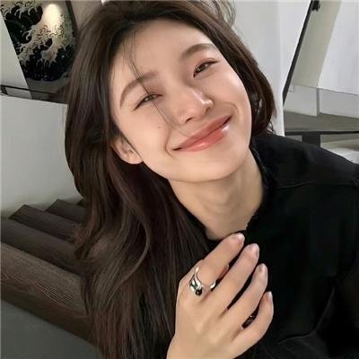 走出监狱的女人封面